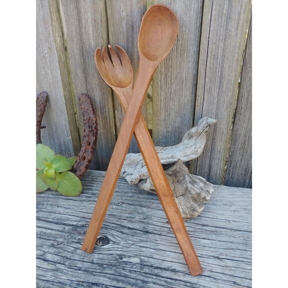 Vintage Handcarved Hardwood Serving Fork And Spoon Set - Picture 7 of 10